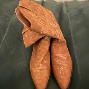 Rue21 Etc. Brown Cowboy Boots